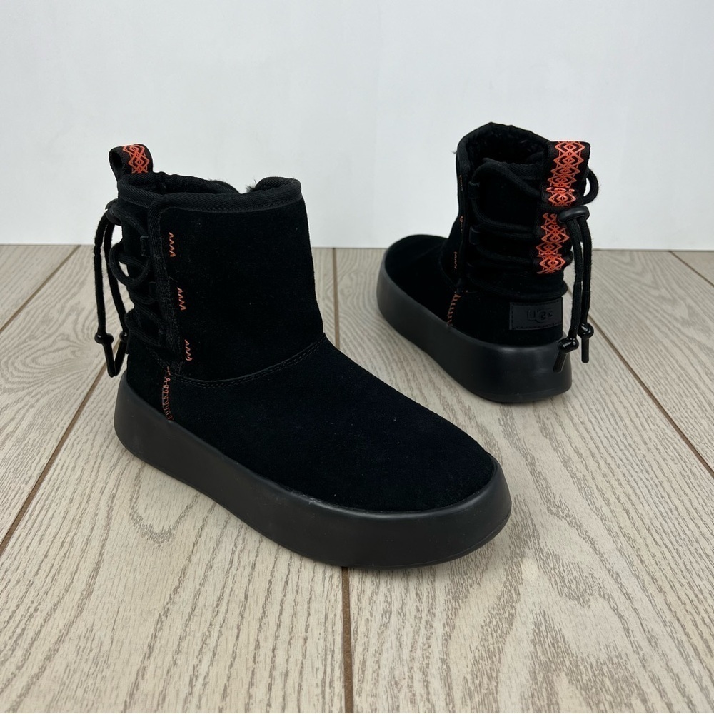 UGG Women's Classic Boom Lace Back Ankle Boots US6 Black & Orange $160